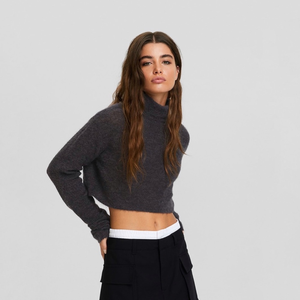 Intermix grey turtleneck sweater size M